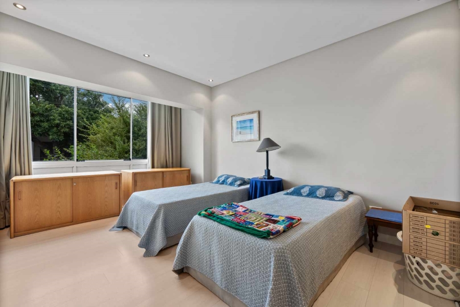 2 Bedroom Property for Sale in Oranjezicht Western Cape